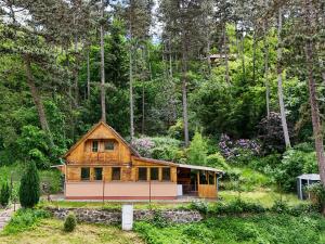 Prodej rodinného domu, Roztoky, V Chatách, 70 m2