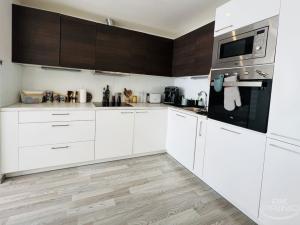 Prodej bytu 2+kk, Praha - Holešovice, V háji, 54 m2