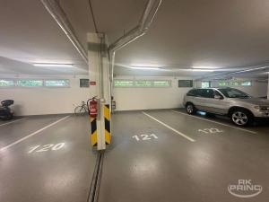 Prodej bytu 2+kk, Praha - Holešovice, V háji, 54 m2