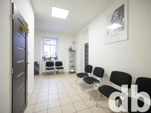 Pronájem obchodního prostoru, Karlovy Vary, Nejdecká, 70 m2