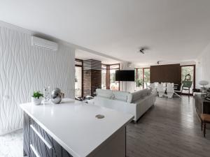 Prodej rodinného domu, Kamenice - Všedobrovice, 330 m2