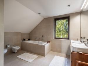 Prodej rodinného domu, Kamenice - Všedobrovice, 330 m2
