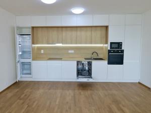 Pronájem bytu 3+kk, Praha - Hlubočepy, Schránilova, 68 m2