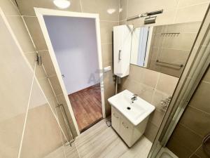 Pronájem bytu 1+kk, Ostrava - Moravská Ostrava, Nádražní, 29 m2