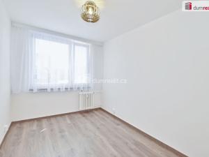 Pronájem bytu 2+kk, Praha - Hloubětín, Kardašovská, 43 m2