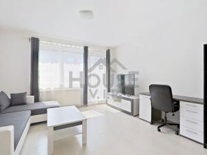 Prodej bytu 1+kk, Praha - Dolní Měcholupy, Honzíkova, 37 m2