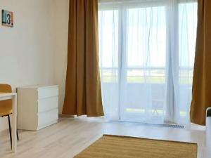 Pronájem bytu 1+kk, Praha - Horní Měcholupy, Mantovská, 33 m2