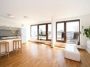 Pronájem bytu 1+kk, Praha - Holešovice, U měšťanského pivovaru, 45 m2