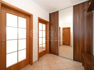 Pronájem bytu 1+kk, Praha - Holešovice, U měšťanského pivovaru, 45 m2
