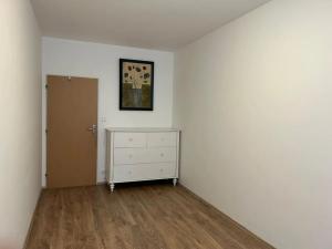 Pronájem bytu 2+kk, Praha - Vysočany, Pod Harfou, 58 m2