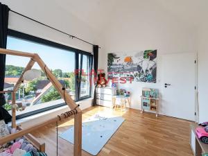 Prodej rodinného domu, Panenské Břežany, Hlavní, 260 m2