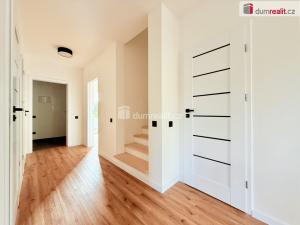 Prodej rodinného domu, Velká Jesenice, 160 m2