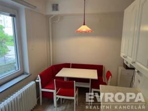 Pronájem bytu 2+1, Praha - Vršovice, Oblouková, 61 m2