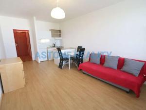 Pronájem bytu 1+kk, Praha - Střížkov, Černého, 30 m2