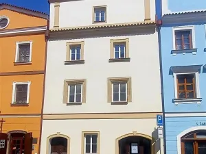 Pronájem obchodního prostoru, Pardubice, Zámecká, 105 m2