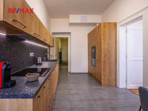 Prodej bytu 3+1, Praha - Libeň, Sokolovská, 97 m2