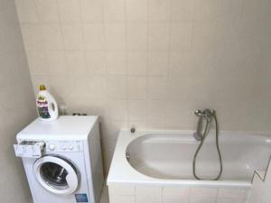 Pronájem bytu 1+kk, Praha - Žižkov, Kališnická, 40 m2