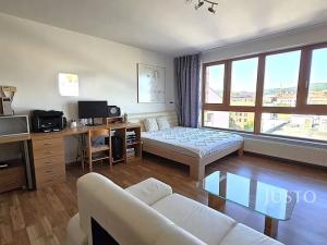 Prodej bytu 1+kk, Písek, V Portyči, 51 m2