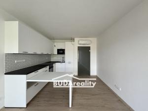 Pronájem bytu 1+kk, Zlín, Kvítková, 33 m2