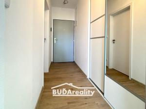Pronájem bytu 1+kk, Zlín, Kvítková, 33 m2