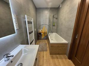 Pronájem bytu 3+1, Jičín, Sv. Čecha, 74 m2