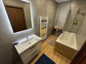 Pronájem bytu 3+1, Jičín, Sv. Čecha, 74 m2