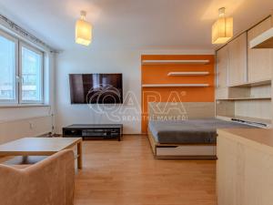 Pronájem bytu 1+kk, Praha - Troja, Hnězdenská, 39 m2