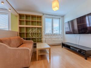 Pronájem bytu 1+kk, Praha - Troja, Hnězdenská, 39 m2