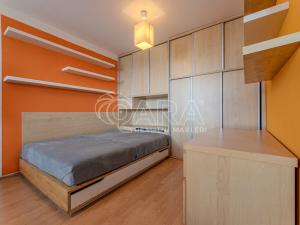 Pronájem bytu 1+kk, Praha - Troja, Hnězdenská, 39 m2