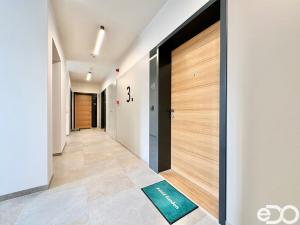 Pronájem bytu 3+kk, Praha, U průhonu, 84 m2