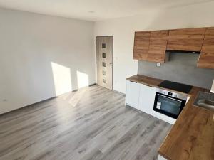 Pronájem bytu 2+kk, Ostrava, Zárubecká, 45 m2