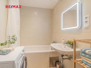 Pronájem bytu 3+1, Praha - Michle, U Botiče, 78 m2