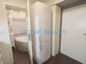 Pronájem bytu 2+kk, Praha - Holešovice, Dělnická, 46 m2