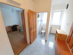 Pronájem bytu 2+kk, Praha, U kněžské louky, 50 m2