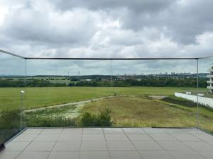 Pronájem bytu 2+kk, Praha - Dolní Měcholupy, Honzíkova, 55 m2
