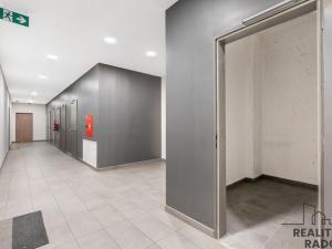 Pronájem bytu 2+kk, Praha - Vysočany, Svatošových, 66 m2