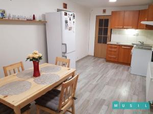 Pronájem bytu 2+1, Olomouc, Lidická, 65 m2