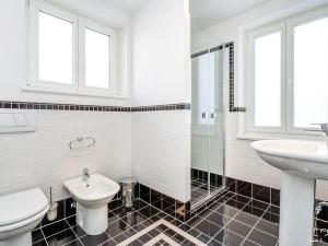 Prodej vily, Praha - Troja, Trojská, 331 m2