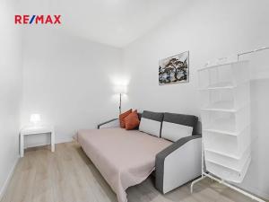 Prodej bytu 1+kk, Praha - Vysočany, Poděbradská, 23 m2