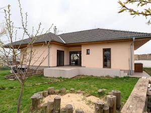 Prodej rodinného domu, Ondřejov, V Lukách, 151 m2