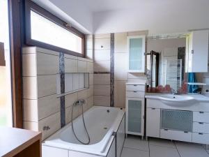 Prodej rodinného domu, Ondřejov, V Lukách, 151 m2