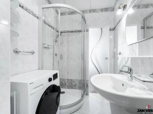 Prodej bytu 3+1, Praha - Liboc, Pavlovská, 60 m2