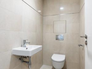 Pronájem bytu 3+kk, Praha - Hloubětín, Domalípova, 89 m2