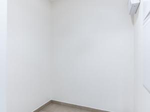 Pronájem bytu 3+kk, Praha - Hloubětín, Domalípova, 90 m2