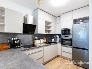 Pronájem bytu 2+kk, Horoměřice, Velvarská, 53 m2