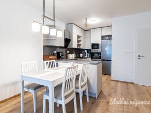 Pronájem bytu 2+kk, Horoměřice, Velvarská, 53 m2