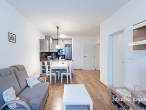 Pronájem bytu 2+kk, Horoměřice, Velvarská, 53 m2
