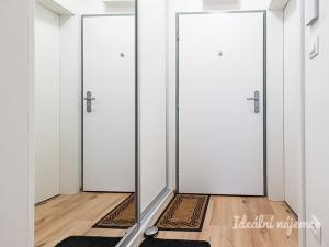 Pronájem bytu 2+kk, Horoměřice, Velvarská, 53 m2