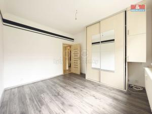Prodej bytu 3+1, Karviná - Mizerov, Na Kopci, 56 m2