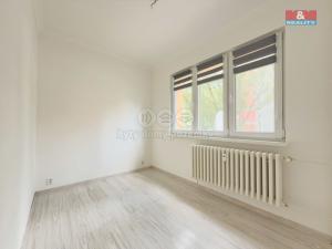 Prodej bytu 3+1, Karviná - Mizerov, Na Kopci, 56 m2